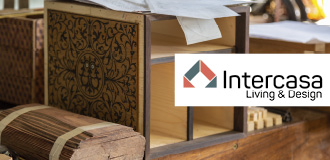 Intercasa – Living & Design, no Espaço LxD, peças de madeira estilo indo portugues