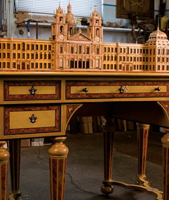 Secret&aacute;ria Pal&aacute;cio de Mafra, com miniatura edificado